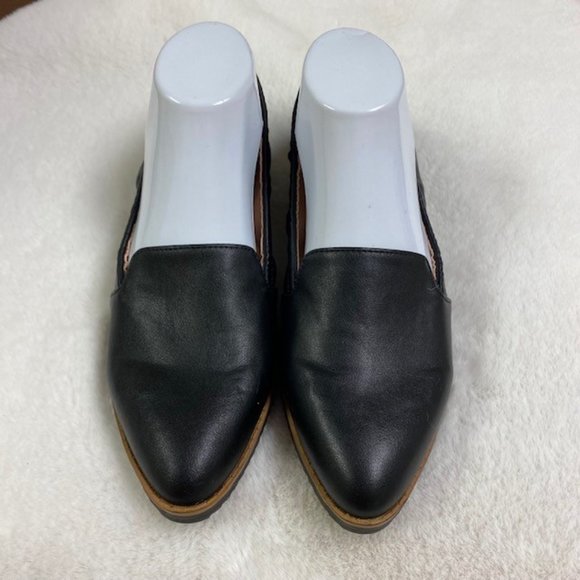 Adrienne‎ Vittadini Lanz Skimmer Flats Vegan Leather, size 7.5 M, LIKE NEW - Picture 2 of 14